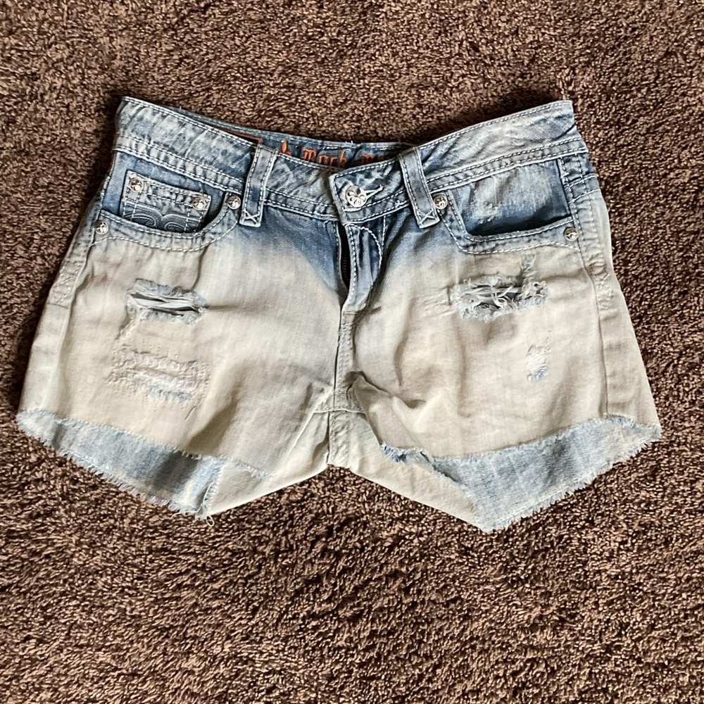 Preowned Rock Revival ombre bleached frayed hem denim Jen Shorts sz 31